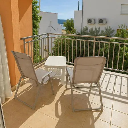 Apartman End Of The Road ,orange Trogir