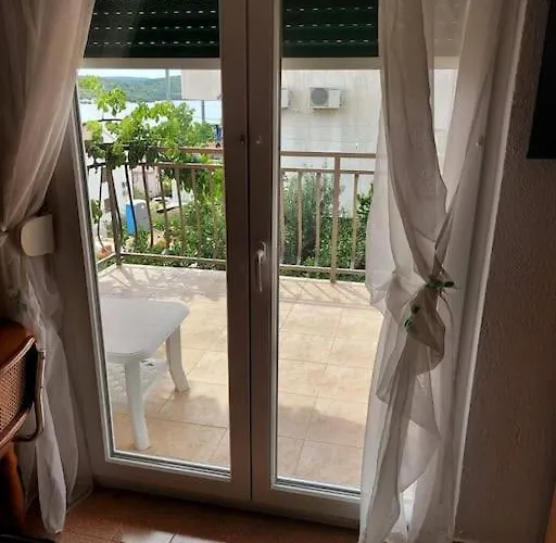 End Of The Road ,orange Apartment Trogir