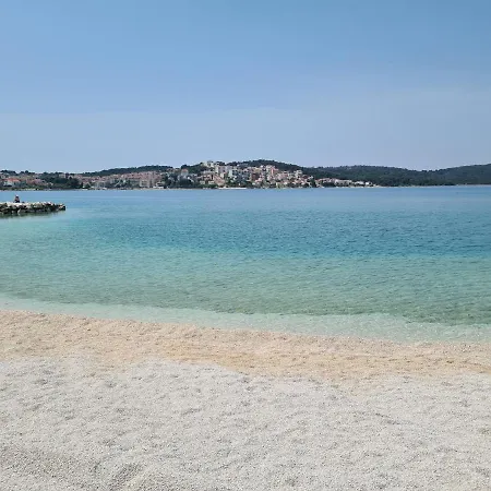 End Of The Road ,orange شقة *